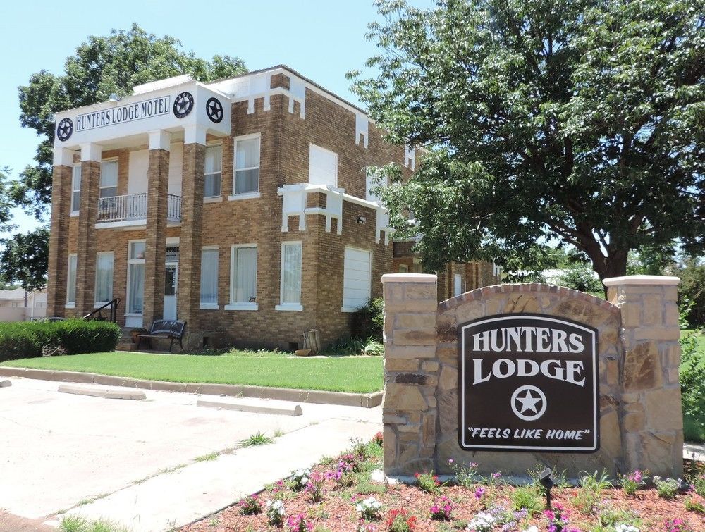 Motel Hunters 2*
